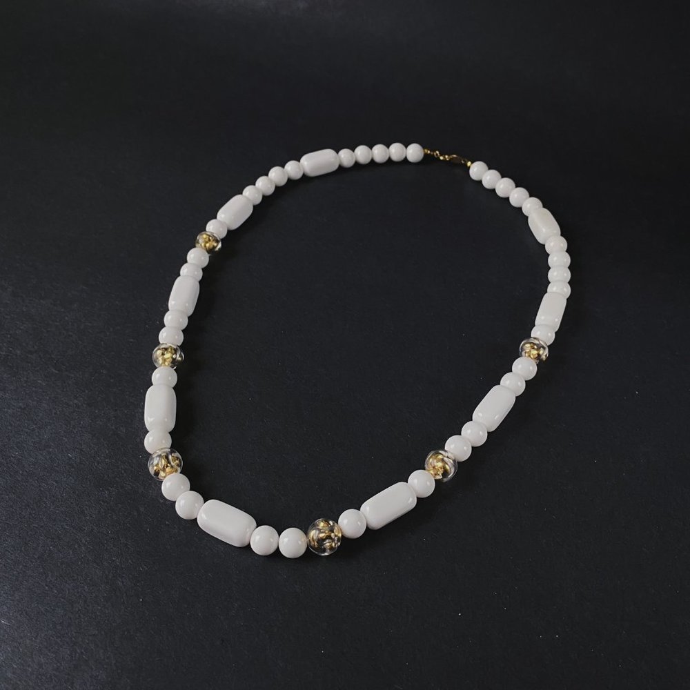 Vintage 25" Crown Trifari Signed White and Gold Chunky Acrylic Beaded Necklace